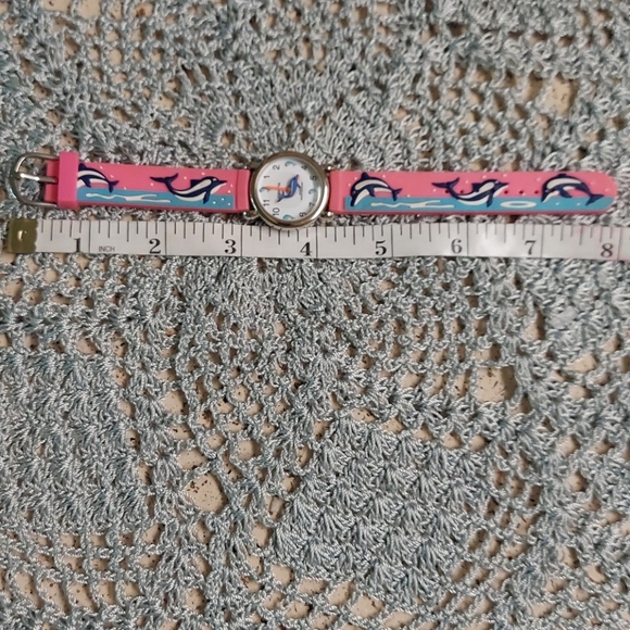 🐋 Geneva Girl's 👧  Watch 🐋 - Picture 5 of 6